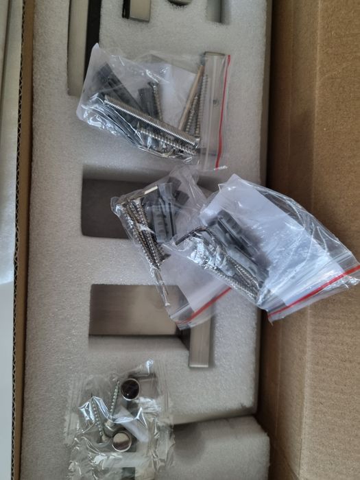 Аксесоари за баня, закачалка за кърпа