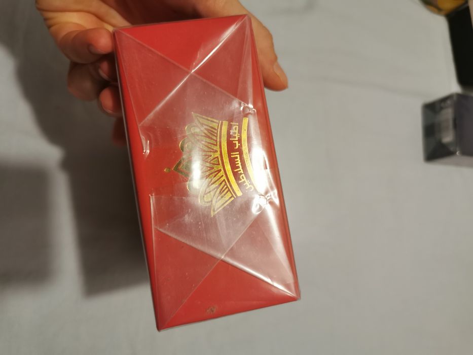 Apă de parfum arăbesc