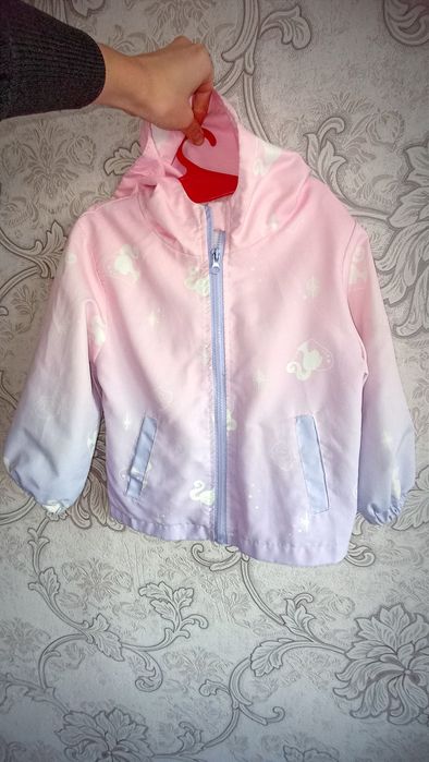 Продам вещи на девочку 5-7 лет