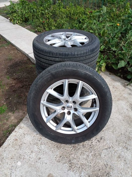Jante Volvo xc 60 R18 si cauciucuri de vara Pirelli