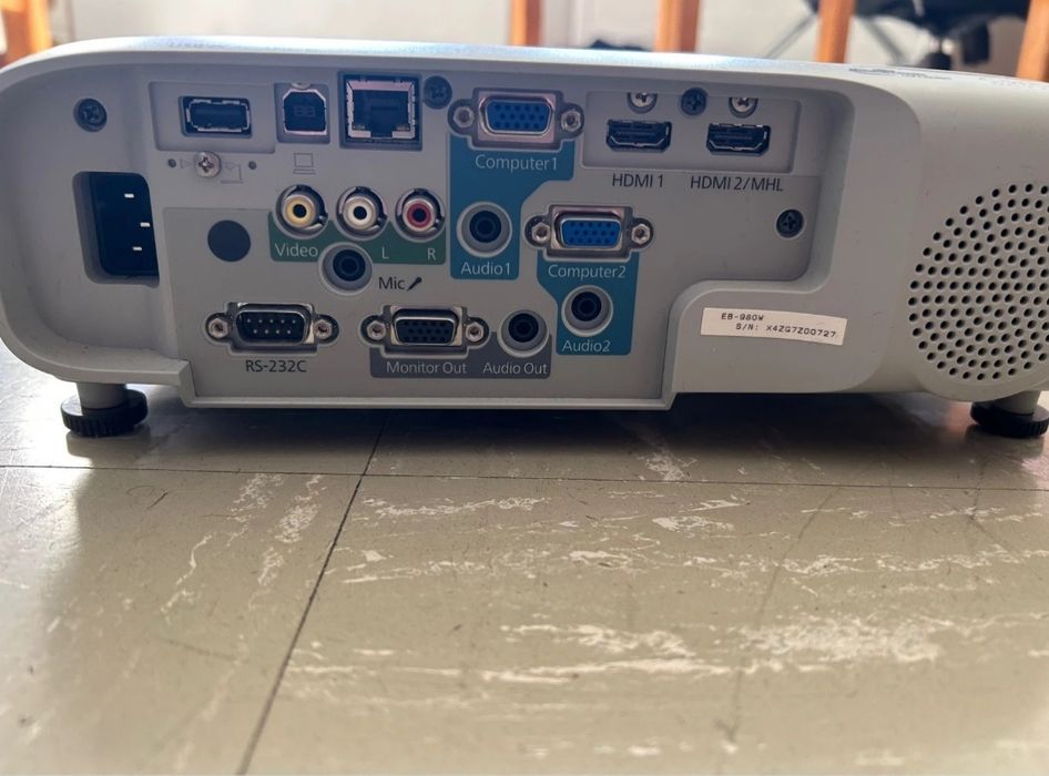 Jucărie adulți videoproiector Epson full HD ,Hdmi