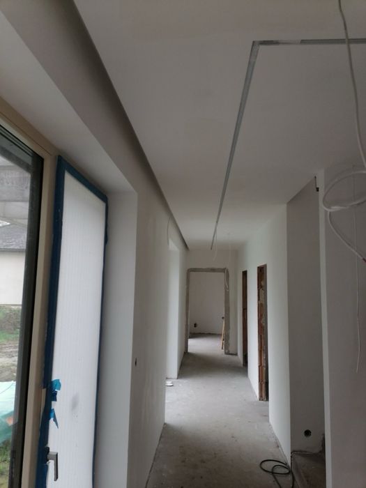 Tencuiala mecanizata, glet mecanizat, zugraveli airless