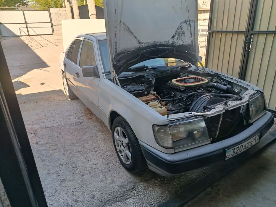 Разбор мерседес 124