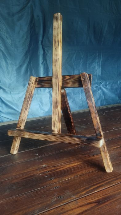 Продам мольберт для холстов