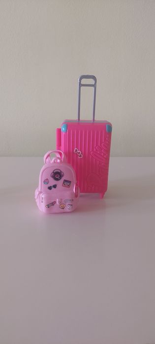 Барби на път с куфар и аксесоари