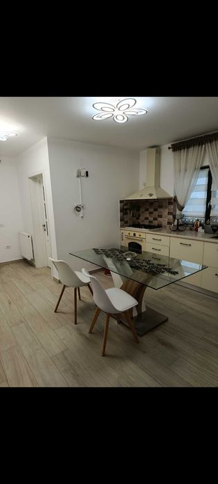 Proprietar inchiriez sau vând casă  complet mobilata 170 mp