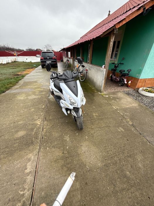 Scuter de 50cc într-o stare destul de preferabilă