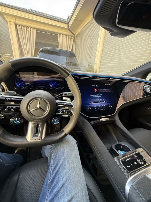 Mercedes benz EQE53 AMG