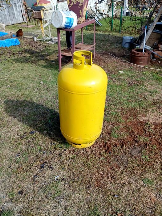 Butelie gaz aprox. 165x110