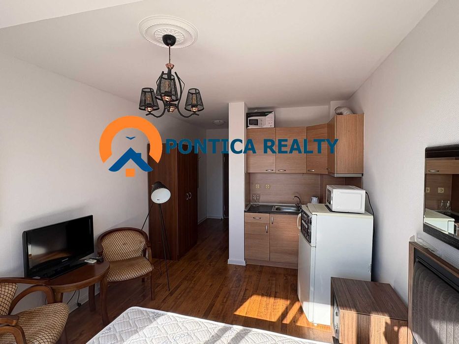 Просторно студио в комплекс близо до морето