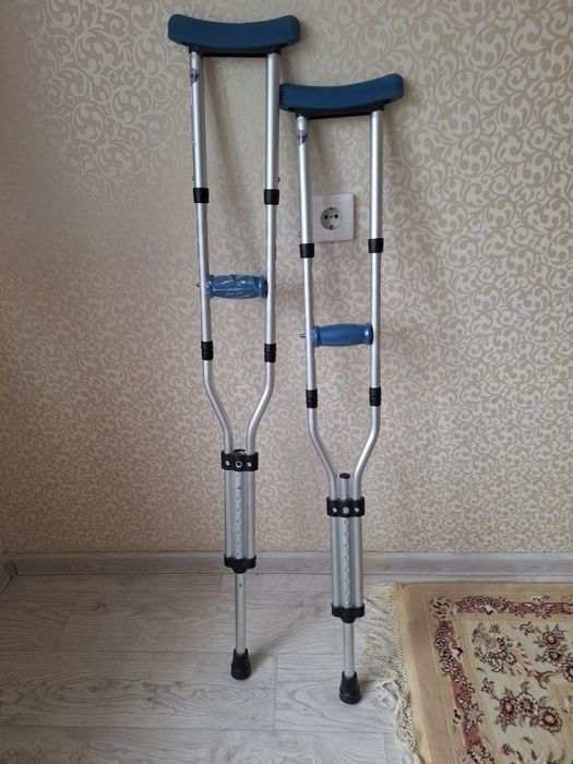 Продам костыли 10 000