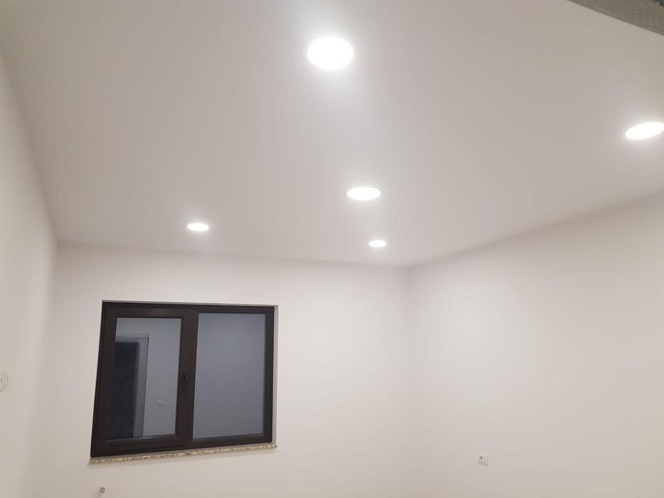 Vanzari imobiliare