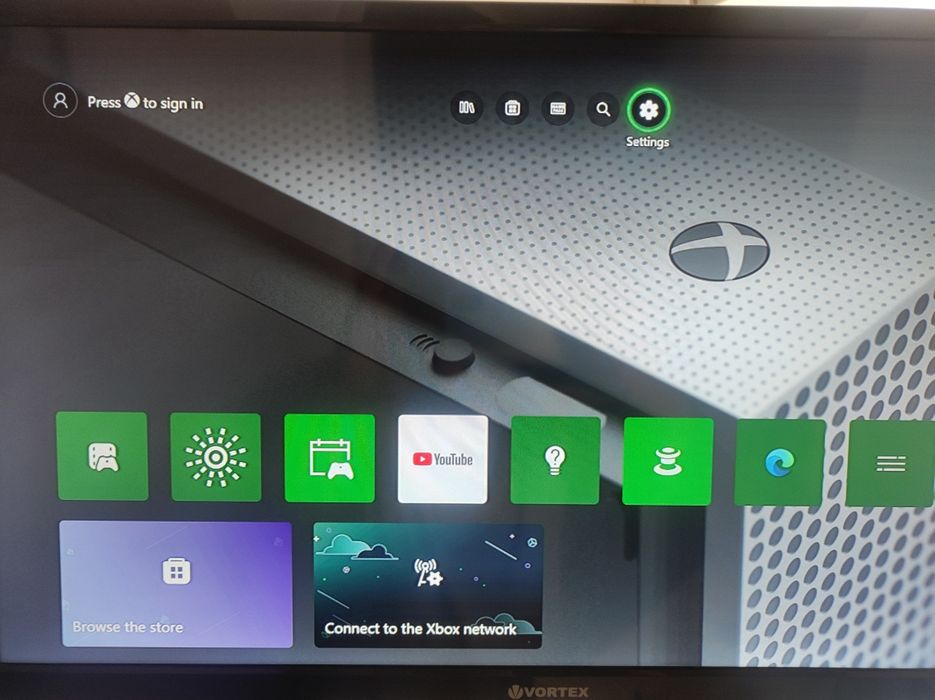 Vând Xbox one S !