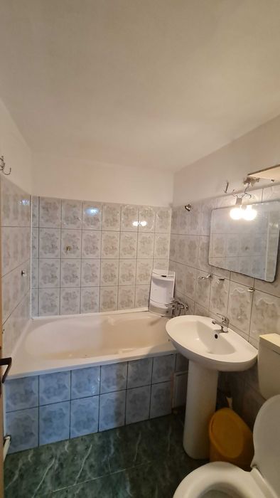 Vanzare apartament 2 camere în zona Mircea cel Batran
