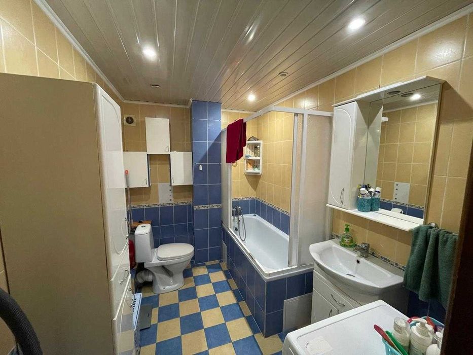 Продам 4х ком Квартиру