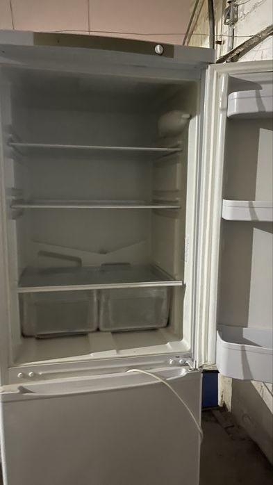 Продам холодильник