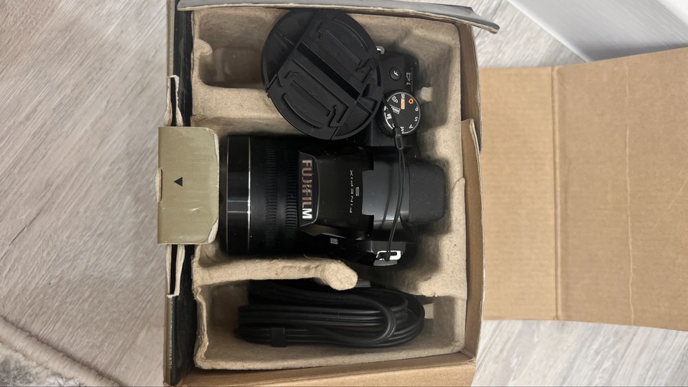 Продам фотокамеру б/у