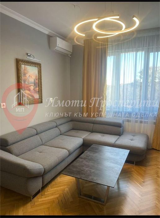 Дава се под наем Тристаен апартамент в София, Център - 110 кв.м за 1296.42 € - Снимка #3