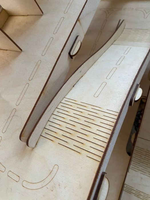 Продам гараж детский для машин