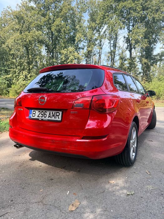 Opel Astra J 2.0 CDTI 165 CP  |  2012