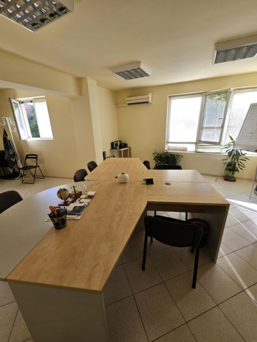 Дава се под наем Офис в Шумен, Център - 45 кв.м за 306 € - Снимка #6