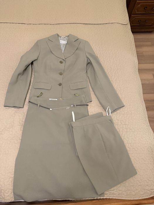 Costum dama cu fusta si pantalon