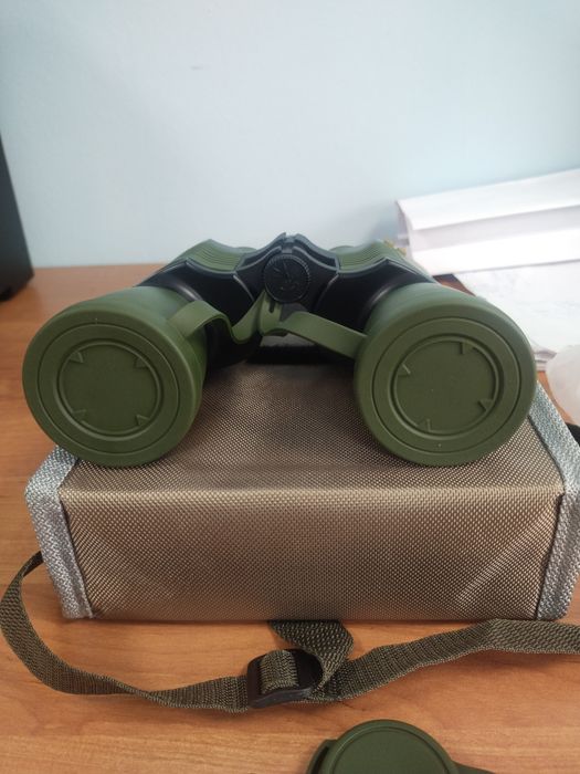 Продам бинокль новый
