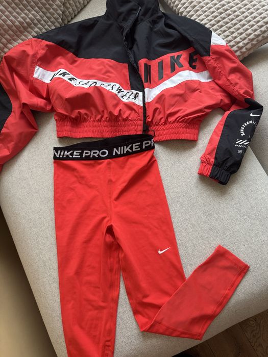 Дамски сет Nike клин и яке