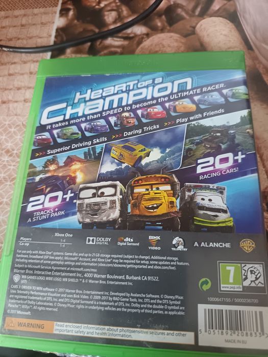 Vând joc Xbox one cars