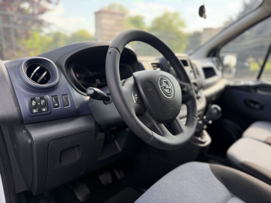 Opel Vivaro 1.6Cdti Bi-turbo modelul Lung / Rate Fixe / Garantie / buy-back / Livrare