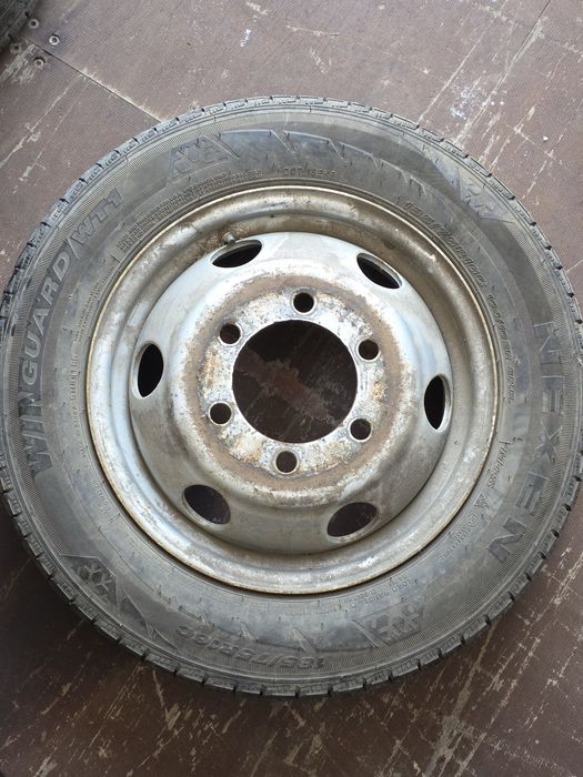 Продам резину на Газель