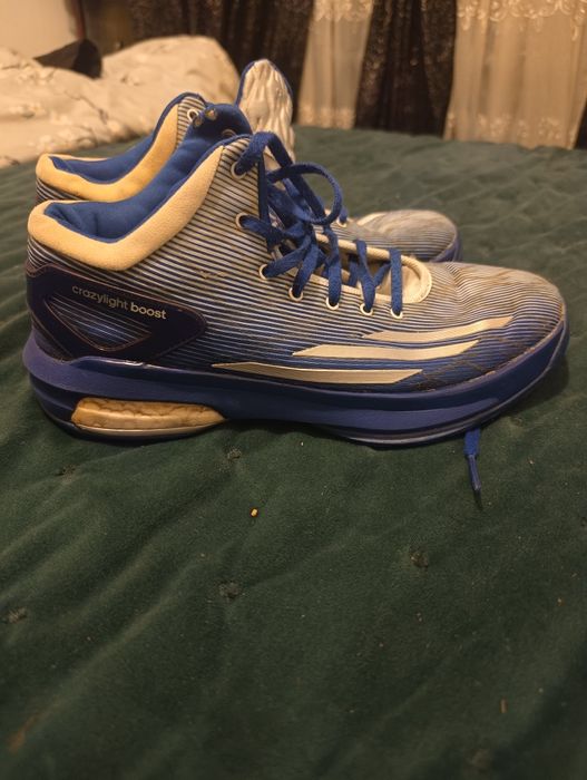 Adidași Adidas crazylight boost 42,5