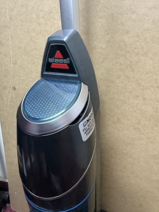 Парочистачка и прахосмукачка Bissell Vac & Steam Titanium