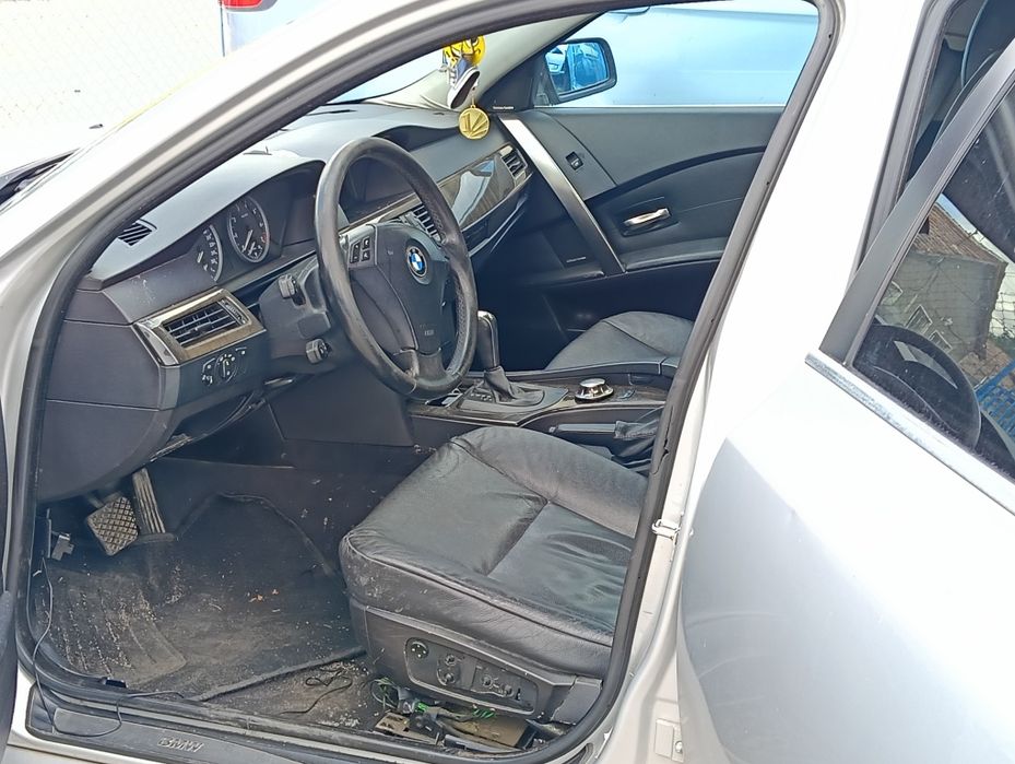 БМВ / BMW 520i / E60 / M54 - на части