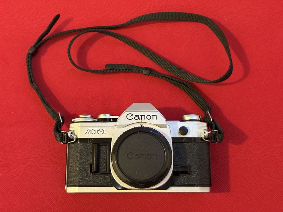Aparat foto Canon AT-1 - de colectie