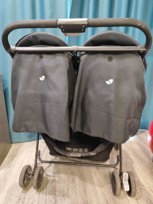 Детская коляска для 2х