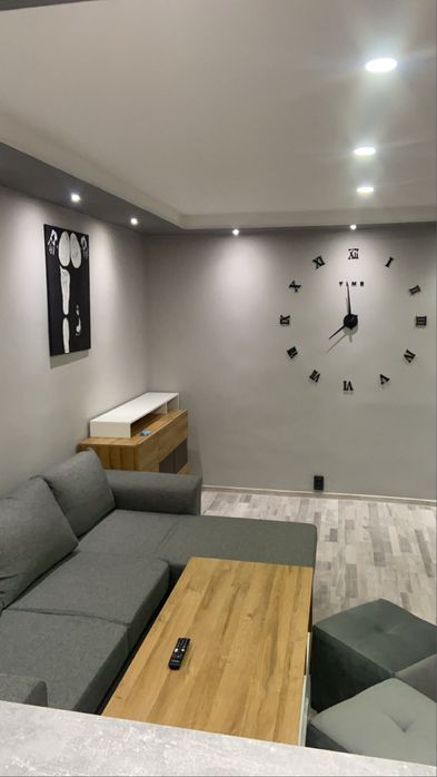 Мека мебел и маса