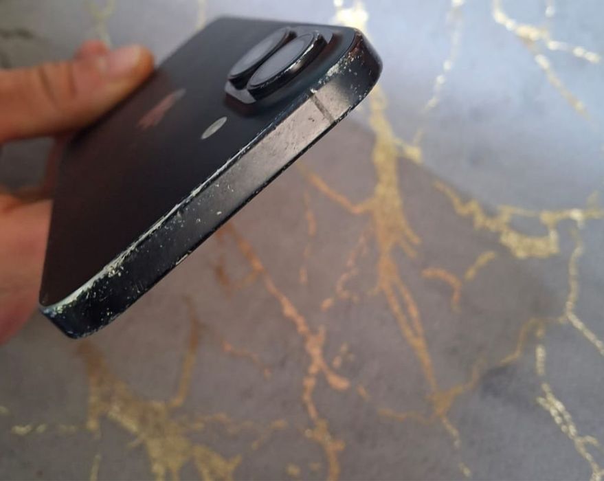 Iphone 16  на 256 гигабайт