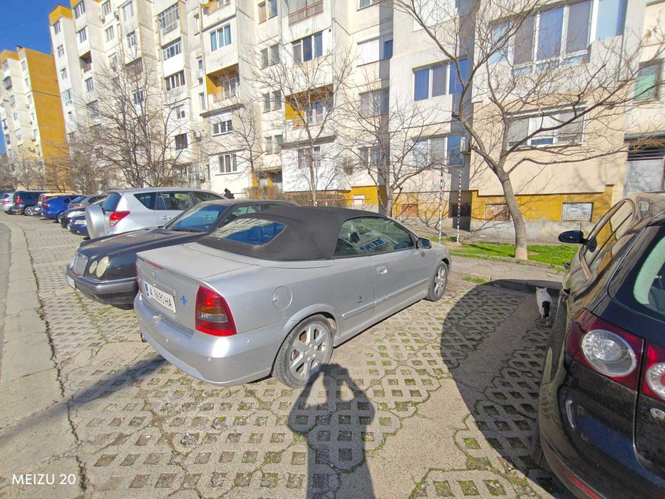 Opel astra 2.2 bertone