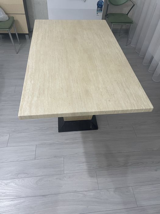 Продам кухонный стол