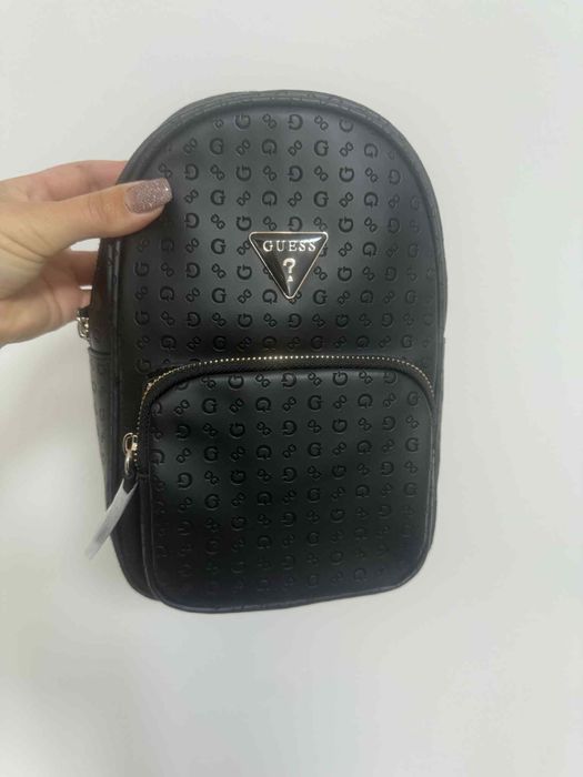 Дамска раница Guess