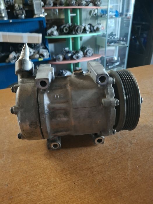 Compresor aer condiționat Citroen Berlingo Picasso Peugeot Partner  1.6 hdi