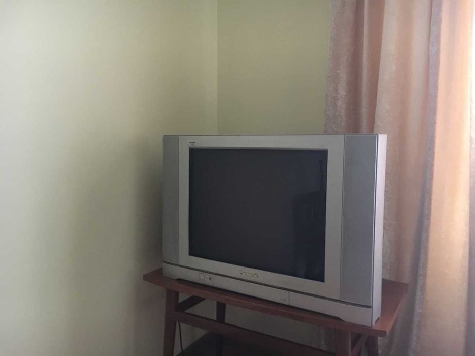 Продам ТВ "Panasonic Tau" серебристый цветной