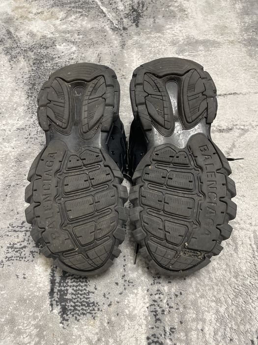 Balenciaga track black