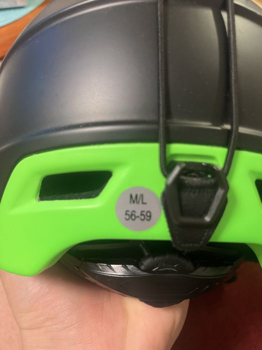 Ски каска за деца