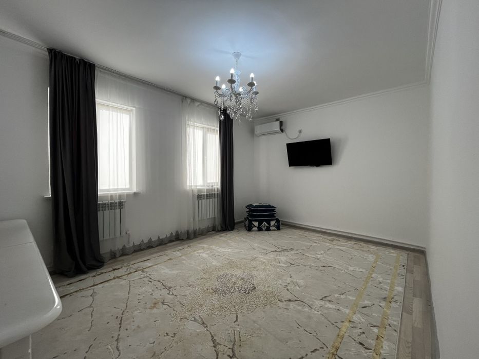 Продам дом с 10 соток , 2 комнат