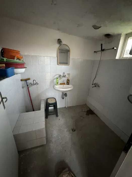 Двуетажна къща в Песнопой