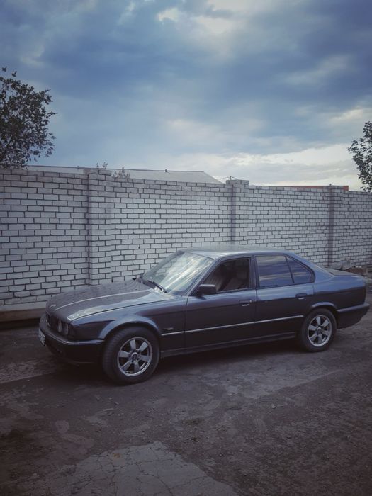 Продам BMW пятая серия