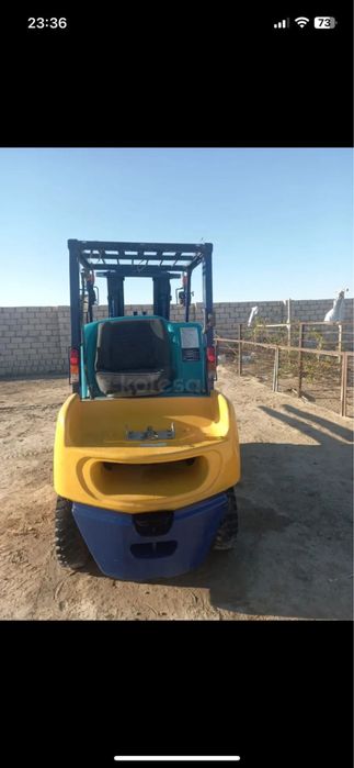 Komatsu 2.5 тонна автомат