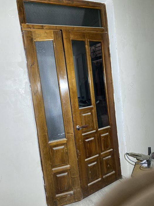 Двери деревянные новые